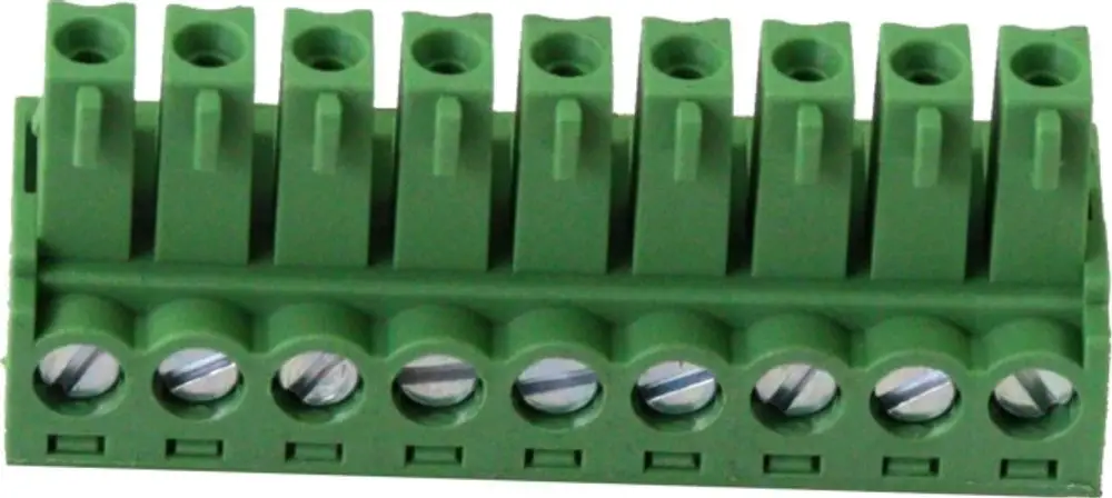 Grüner Stecker mit mehreren Anschlussklemmen, geeignet für elektrische Verbindungen. Produkt von Wolf, ausgelegt für stabile Kontaktierung in elektrischen Anwendungen.